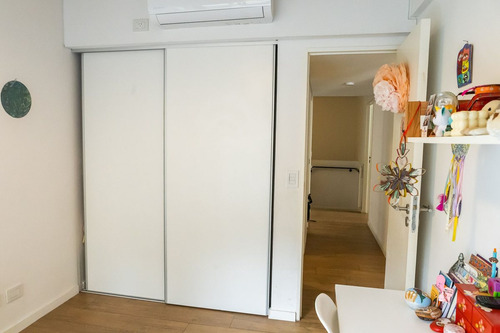 4 Amb Jardin/parrilla 2 Cochera/2 Bau /pileta/sol