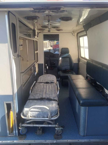 Imagem 2 de 5 de Mercedes-benz Sprinter 310d Normal