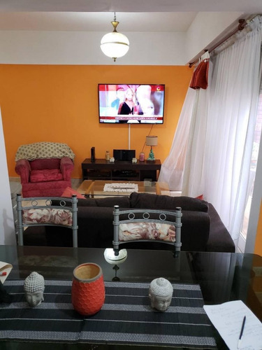 Imagen 1 de 5 de Venta De Departamento De 4 Ambientes En Sarandi