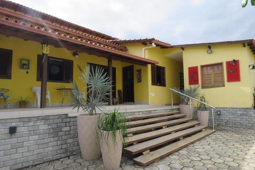 Oportunidade Imperdível! Casa À Venda Em Almenara
