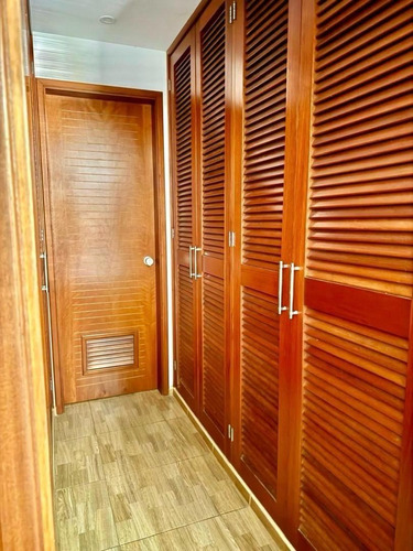 Dúplex En Venta En Oripoto, Urb. Samán De Los Ángeles, El Hatillo.
