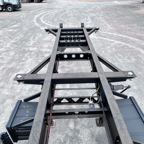 Carreta Bug Porta Container Facchini 12 Pinos 40 Pés 2025