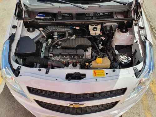 Imagen 9 de 12 de Chevrolet Tornado 2019 1.8 Ls Mt