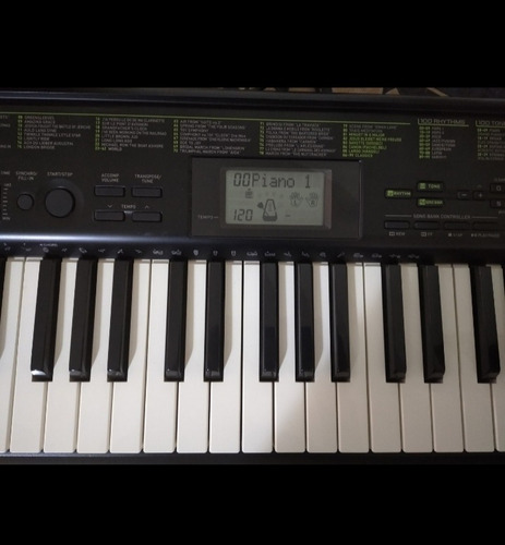 Imagen 1 de 3 de Piano Electrónico Marca Casio Ctk 1100. 5 Octavas 