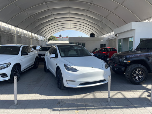 Tesla Model Y Long Range Dual Motor