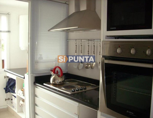 Imagen 6 de 11 de Apartamento En Playa Brava Con 3 Dormitorios