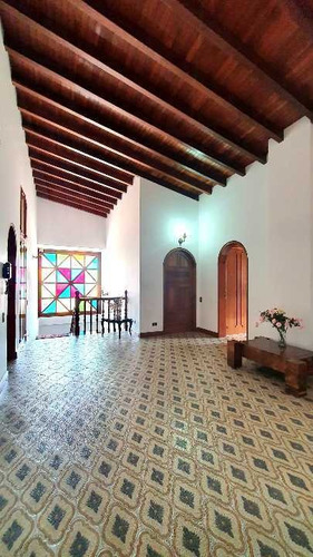 Imagen 13 de 24 de Vendo Casa 600m2 5h+s/5b+s/4p Lomas De Sorocaima 4508