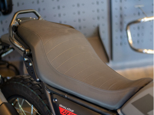 Imagen 14 de 25 de Royal Enfield Scram 411 Graphite Red Entrega Inmediata