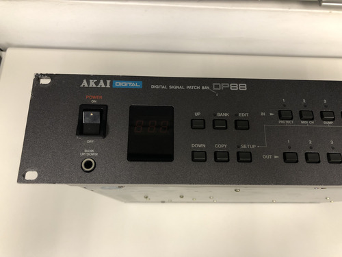 Aparelho Digital Signal Patch Bay Akai Dp 88 Funcionando (Usado)