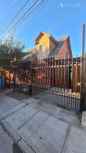 Casa En Venta De 3 Dorm. En Talca