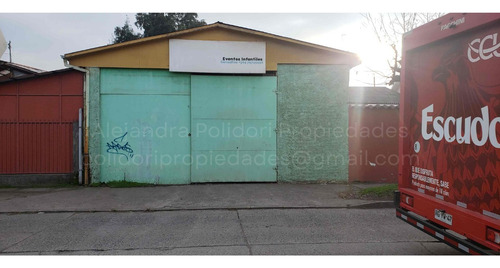 Se Vende Céntrica Casa - Calle Negrete, San Fernando