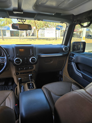 Jeep Wrangler 3.7 Unlimited Sahara 3.6 4x4 At