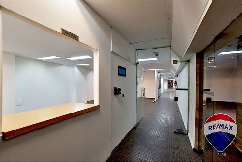 Local/ Oficina En Alquiler Centro 500 Mts