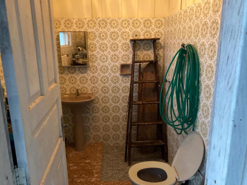 Casa De 3 Quartos, Sendo 1 Suite E 2 Quartos C Banheiro