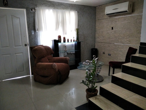 Imagen 3 de 20 de Town House En Venta En Nueva Barcelona. C.r Mar De Oriente