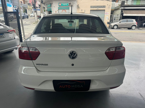 Volkswagen Voyage 1.0 12V MPI TOTALFLEX 4P MANUAL