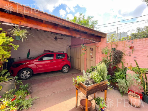 Venta Casa 2 Ambientes Con Cochera En Wilde