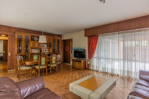 Excelente Casa En Carrasco 4 Dormitorios. Garaje Doble