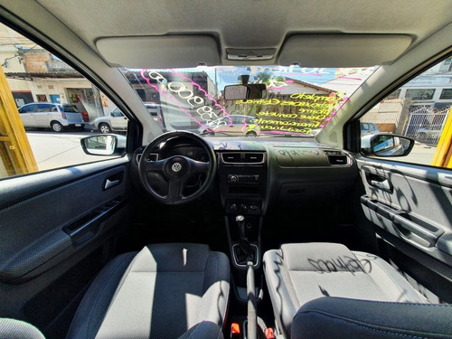 Imagem 5 de 6 de Volkswagen Fox 1.6 8v Flex 2012