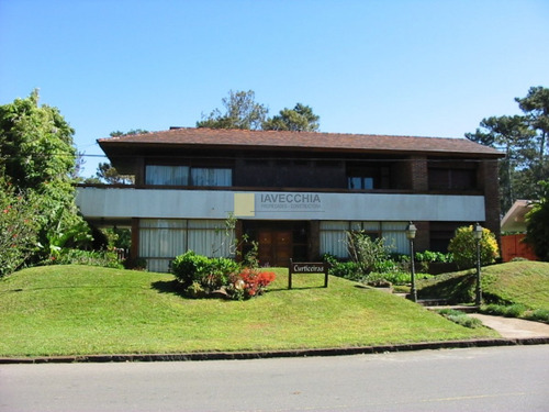 Imagen 2 de 30 de Venta De Casa De 5 Dormitorios En La Mansa