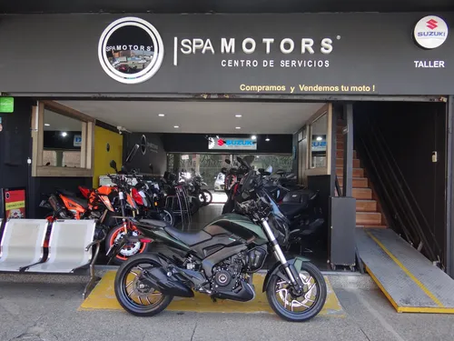 Bajaj Dominar 400