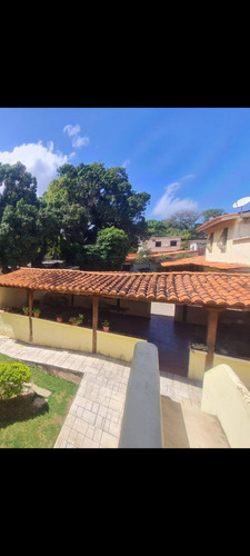 Choroni Venta De Una Posada En El Corazón Del Pueblo Y Con El Rio A Sus Pies, Hermoso Lugar Para Descansar En Tu Propio Negocio.