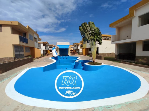 Imagen 12 de 14 de Res. Mocoties Amplio Town House A Estrenar Con Patio Privado