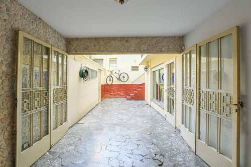 Imagen 22 de 30 de Casa En Ph Con Pasillo De 3 Dormitorios En Venta Echesortu