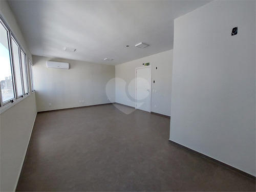 Imagem 6 de 20 de Sala Comercial De 32m² Com Vaga No Menino Deus - Reo680684