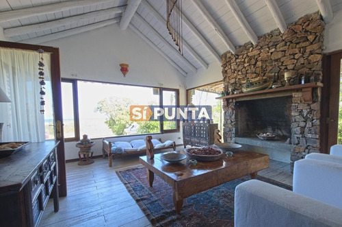 Imagen 4 de 30 de Casa En Venta De 4 Dormitorios En Punta Piedras A Metros Del Mar