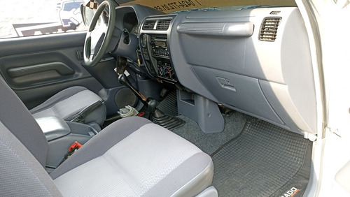 Imagen 7 de 10 de Toyota Meru 4x4