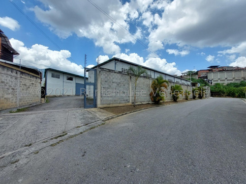 Ms: 25-1389. En Venta Excelente Galpón En Mariches. A=1500 M2, 2b, 12p.