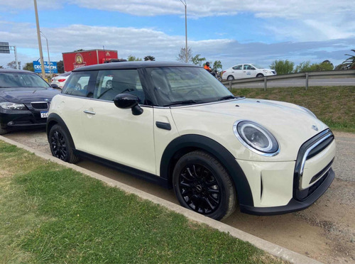 Imagen 17 de 22 de Mini Cooper Cooper Essential 1.5 Manual