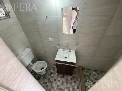 Imagen 5 de 6 de Alquiler Ph Monoambiente Con Patio En Bernal (30701)