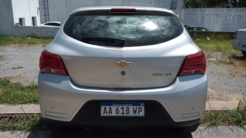 Imagen 5 de 15 de Chevrolet Onix Ltz At 1.4 Nafta Cc