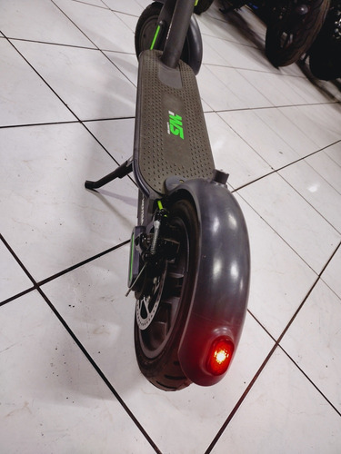 Imagen 5 de 5 de Scooter Eléctrico