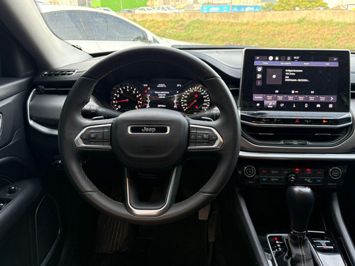 Jeep Compass LONG. T270 1.3 TB 4x2 Flex Aut.