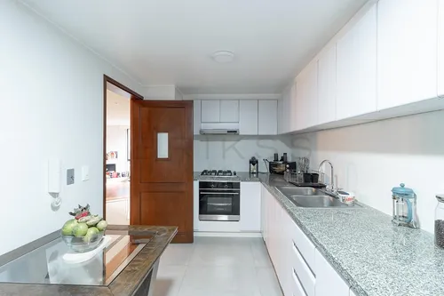Apartamento En Venta En Chico Reservado. Cod V3984