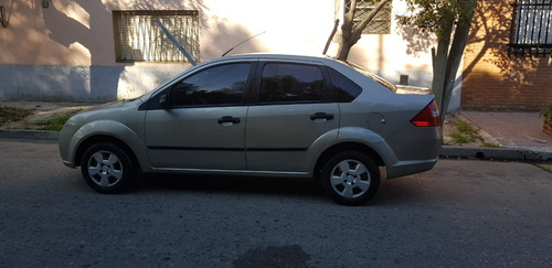 Ford Fiesta Max