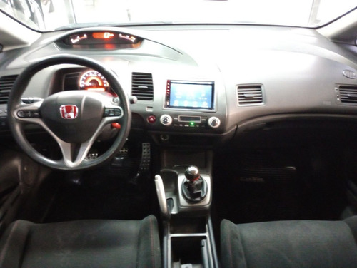 Imagen 10 de 15 de Honda Civic 2.0 Si. Año 2009