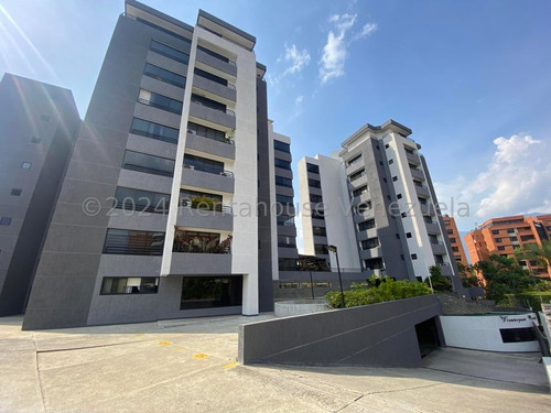 Yf Apartamento En Venta En Colinas De Valle Arriba Cod. 24-22323 Lm