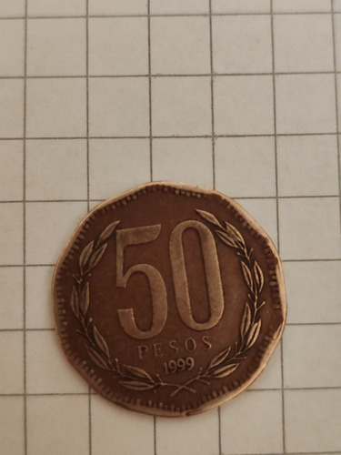 Moneda De 50 Pesos Chilenaaño 1999. 