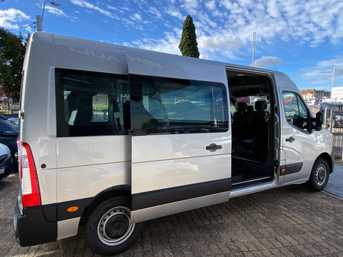 Imagen 9 de 20 de Renault Master Minibus 2.3 Diesel