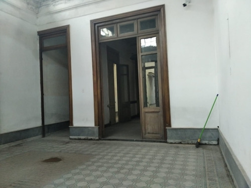 Imagen 6 de 14 de Gran Casa En Calle Colón Muy Buen Estado