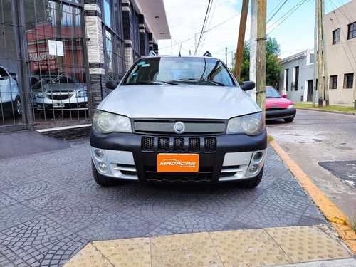 Imagen 3 de 10 de Fiat Palio Weekend Adventure