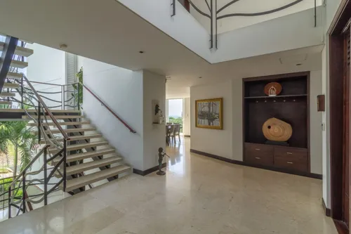 Casa En Venta En Menga. Cod V5518