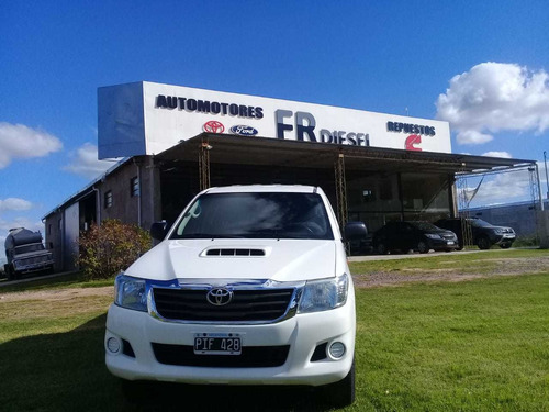 Toyota Hilux 2.5 Cd Dx Pack 120cv 4x4 - C3 2015
