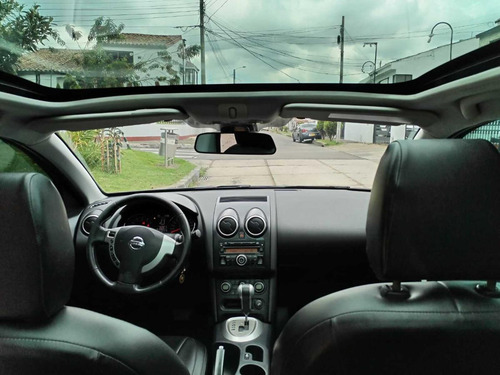 Nissan Qashqai Sky View