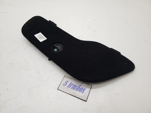 Imagem 2 de 5 de Tampa Kit Primeiros Socorros Mercedes Gla200 1.6 2015 / 2016