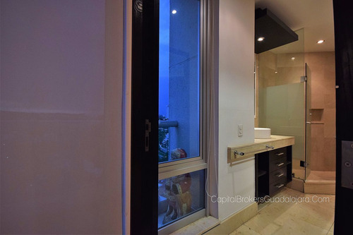 Departamento De Lujo En Venta En Torre Zsense Andares